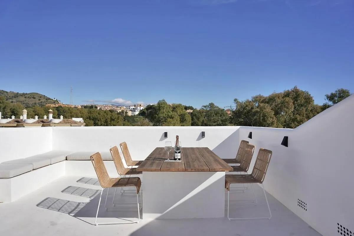 Appartement Modern Penthouse With Panoramic Views In Calahonda à Sitio de Calahonda